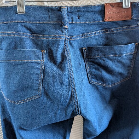 Zara Women's Lightweight Stretch Blue Jeans Flare Size 8, lower rise - Picture 6 of 10